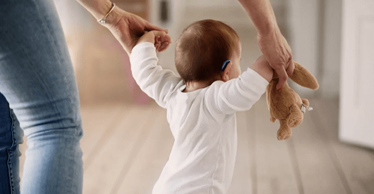 Signos de pérdida de audición en bebés y niños pequeños