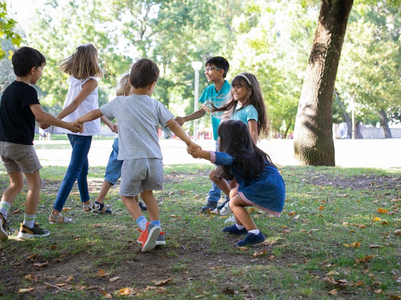 Cómo elegir el audífono adecuado para tu hijo: Factores clave a considerar